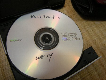BackTrack3のCDを用意