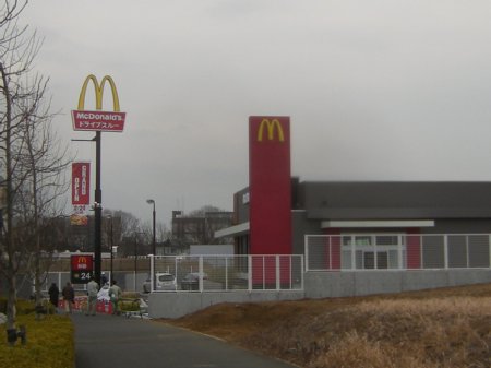 坪井町のマクドナルド